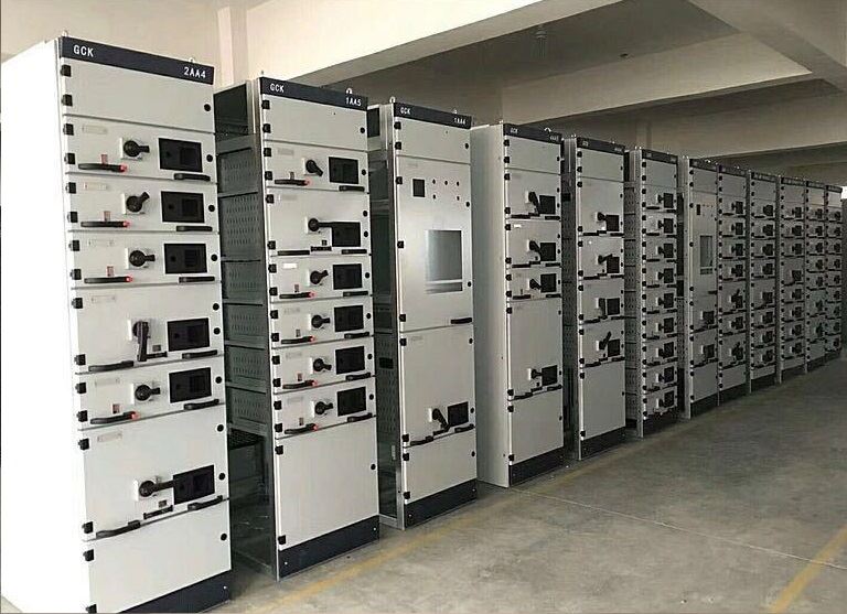Power Distribution Panel Power Distribution Panel