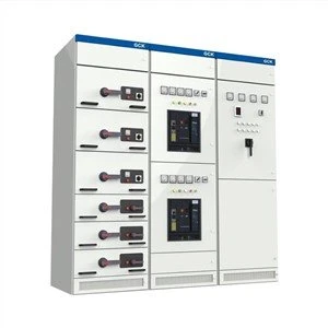 Painéal Lascthrealamh Ísealvoltais faoi dhíon
